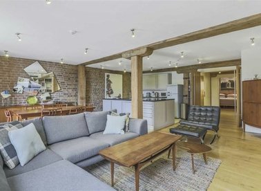 Properties let in Clink Street - SE1 9DL view1