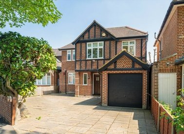 Properties let in Cole Park Road - TW1 1JA view1