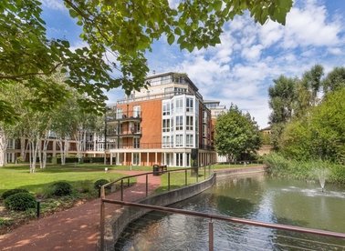 Properties to let in Coleridge Gardens - SW10 0RB view1