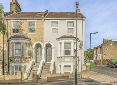 Properties let in Copleston Road - SE15 4AG view1