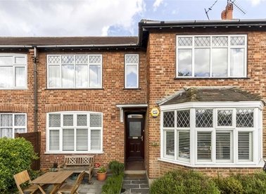 Properties to let in Courtlands Avenue - TW9 4EP view1