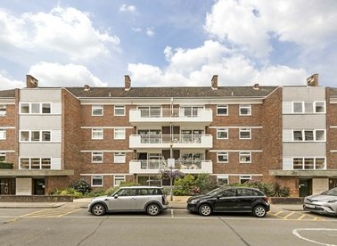 Properties to let in Courtlands - TW10 5BG view1