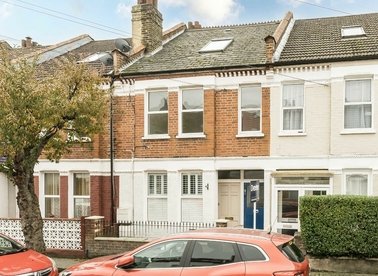 Properties to let in Coverton Road - SW17 0QW view1