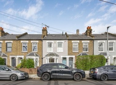 Properties to let in Cranmer Terrace - SW17 0QS view1