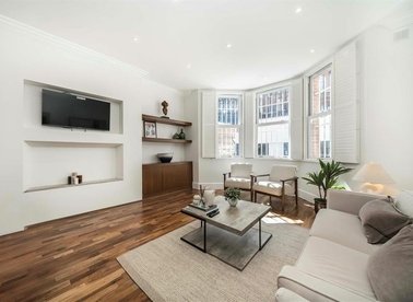 Properties let in Cresswell Gardens - SW5 0BQ view1