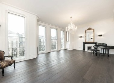 Properties let in Cromwell Road - SW5 0SD view1
