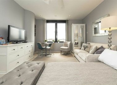 Properties let in Cromwell Road - SW7 4XF view1