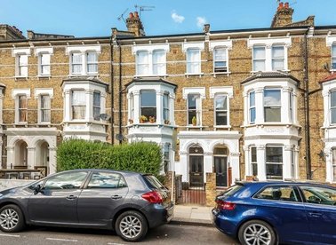 Properties to let in Croxley Road - W9 3HL view1