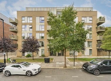 Properties let in Dalmeny Avenue - N7 0LD view1