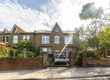 Properties let in Dartmouth Park Hill - N19 5HU view1