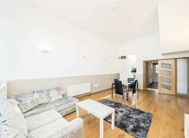 Properties to let in Dawes Road - SW6 7DU view1