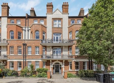 Properties let in Delaware Road - W9 2LJ view1