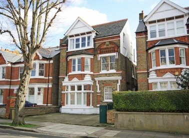 Properties to let in Denbigh Road - W13 8QA view1