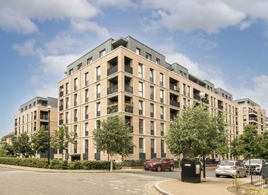 Properties to let in Denman Avenue - UB2 4FU view1