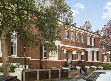 Properties to let in Dennington Park Road - NW6 1BB view1