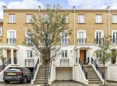 Properties let in Denton Road - TW1 2TN view1