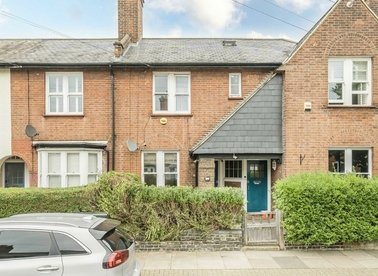 Properties let in Derinton Road - SW17 8HZ view1