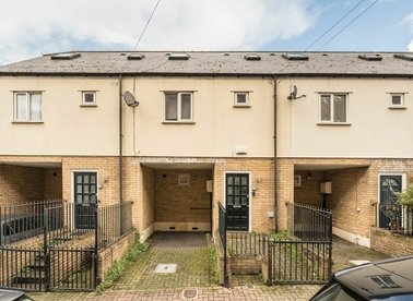 Properties to let in Derinton Road - SW17 8JA view1