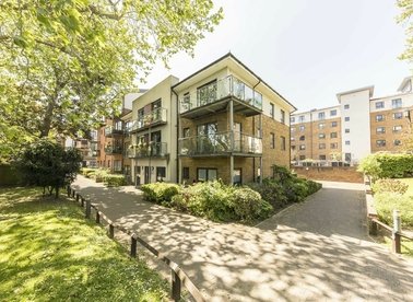 Properties let in Desvignes Drive - SE13 6PA view1