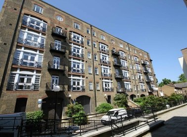 Properties to let in Devonhurst Place - W4 4JB view1