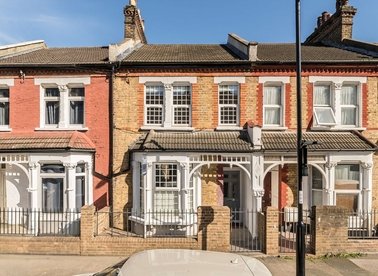 Properties to let in Doggett Road - SE6 4QA view1