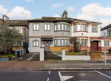 Properties let in Donnington Road - NW10 3QU view1