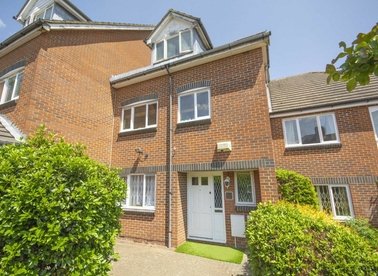 Properties let in Dorchester Terrace - NW4 1NF view1