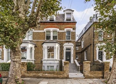 Properties let in Dorncliffe Road - SW6 5LE view1