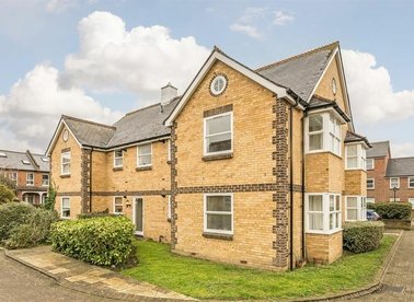 Dovecote Gardens, London, SW14