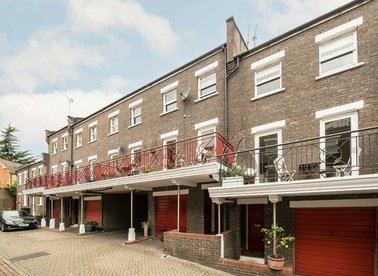 Properties to let in Downbury Mews - SW18 5SN view1