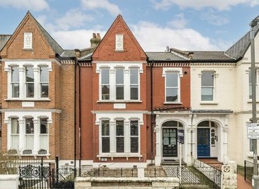 Properties let in Drakefield Road - SW17 8RR view1