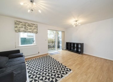 Properties to let in Du Cane Road - W12 0EB view1
