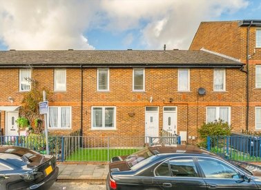 Properties let in Dublin Avenue - E8 4TP view1