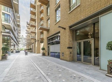 Properties to let in Duchess Walk - SE1 2RY view1