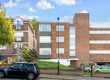 Properties to let in Duncombe Hill - SE23 1QD view1