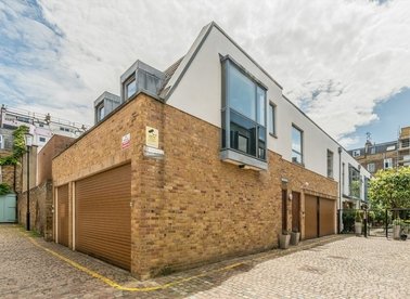 Properties let in Dunworth Mews - W11 1LE view1