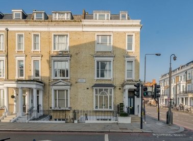 Properties to let in Eardley Crescent - SW5 9JT view1
