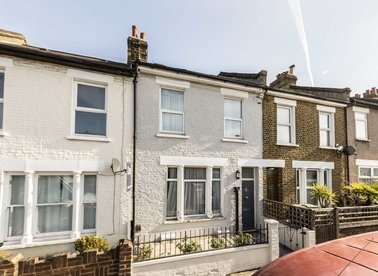 Properties to let in Eardley Road - SW16 5TQ view1