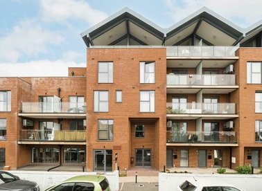Properties let in East Road - SW19 1FW view1