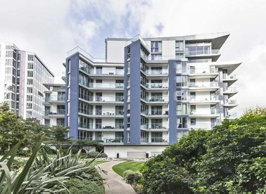 Properties to let in Eastfields Avenue - SW18 1JX view1