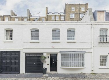 Properties to let in Eaton Mews North - SW1X 8AR view1