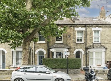 Properties to let in Elliott Road - W4 1PE view1