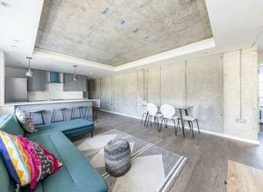 Properties let in Elm Grove - SW19 4ET view1