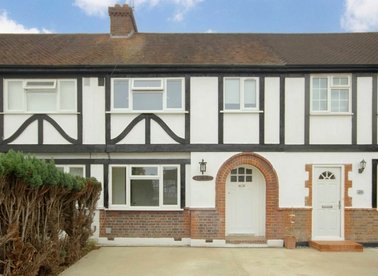 Elm Way, Epsom, KT19