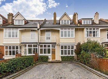 Properties let in Elmers Drive - TW11 9JB view1