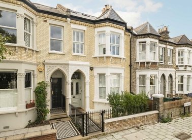 Elms Crescent, London, SW4