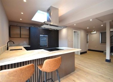 Properties to let in Elmshurst Crescent - N2 0LW view1