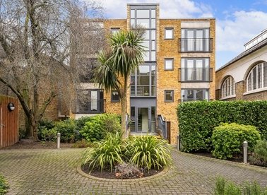 Properties let in Elspeth Road - SW11 1DR view1