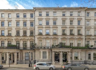 Properties to let in Ennismore Gardens - SW7 1AB view1