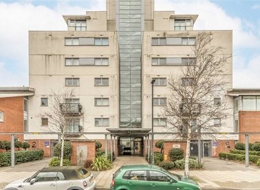 Properties to let in Erebus Drive - SE28 0GG view1